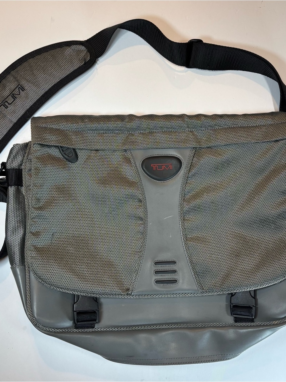 Tumi Gray Ballistic Tech T2 Nylon Expandable Messenger Computer Briefcase